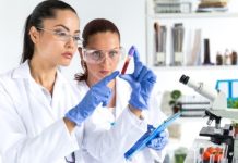 הוצאת סיכות אחרי ניתוח