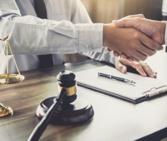 מהם תפקידיו של עורך דין בנושא רשויות מקומיות?